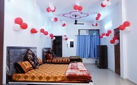 Roop Niwas